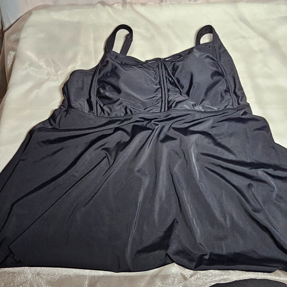 Yonique Plus Size Tankini & Shorts Two Piece Bathing Suit Black Flamingo 22 EUC